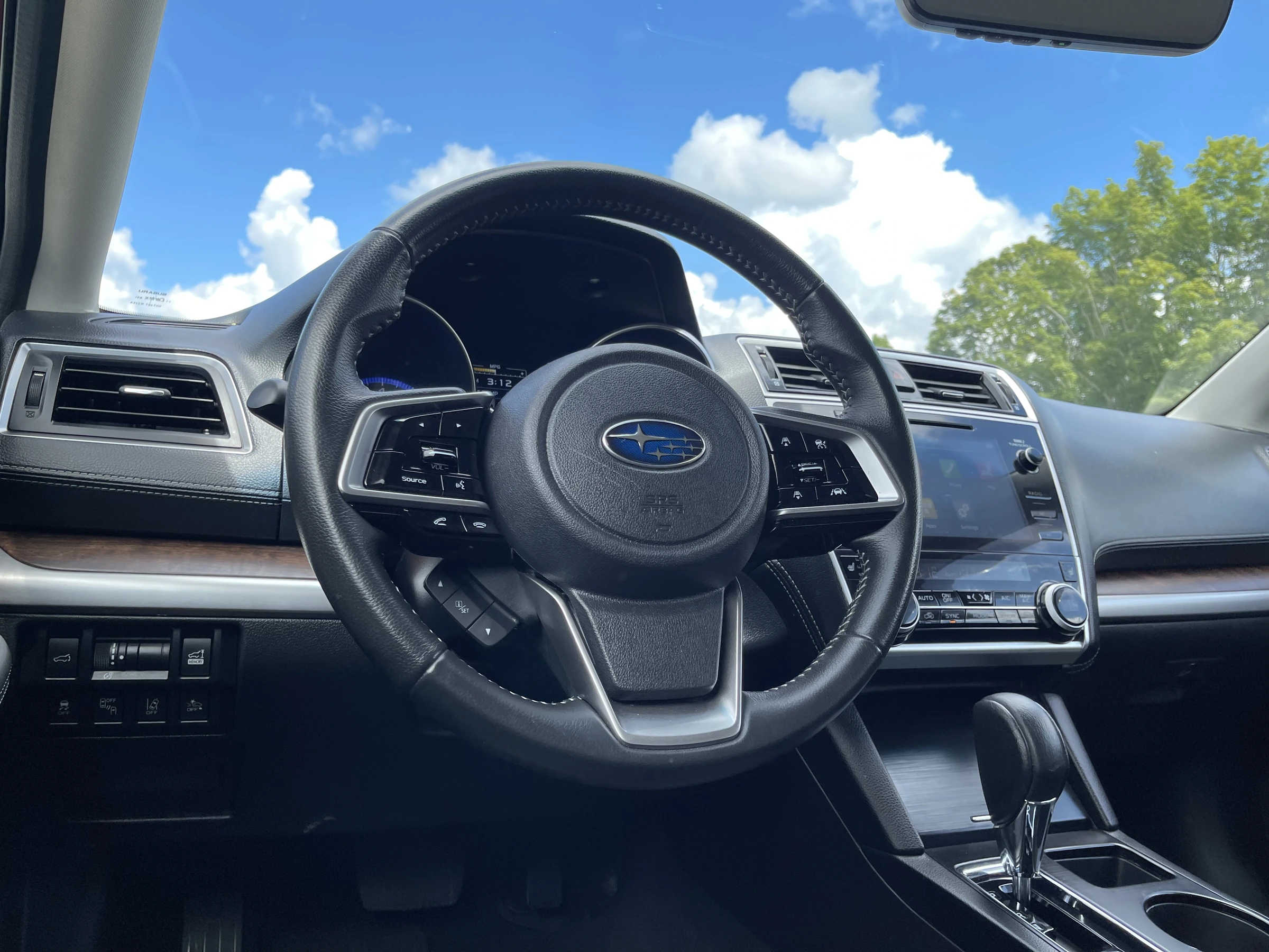 2018 Subaru Outback Limited 3.6 — photo 16