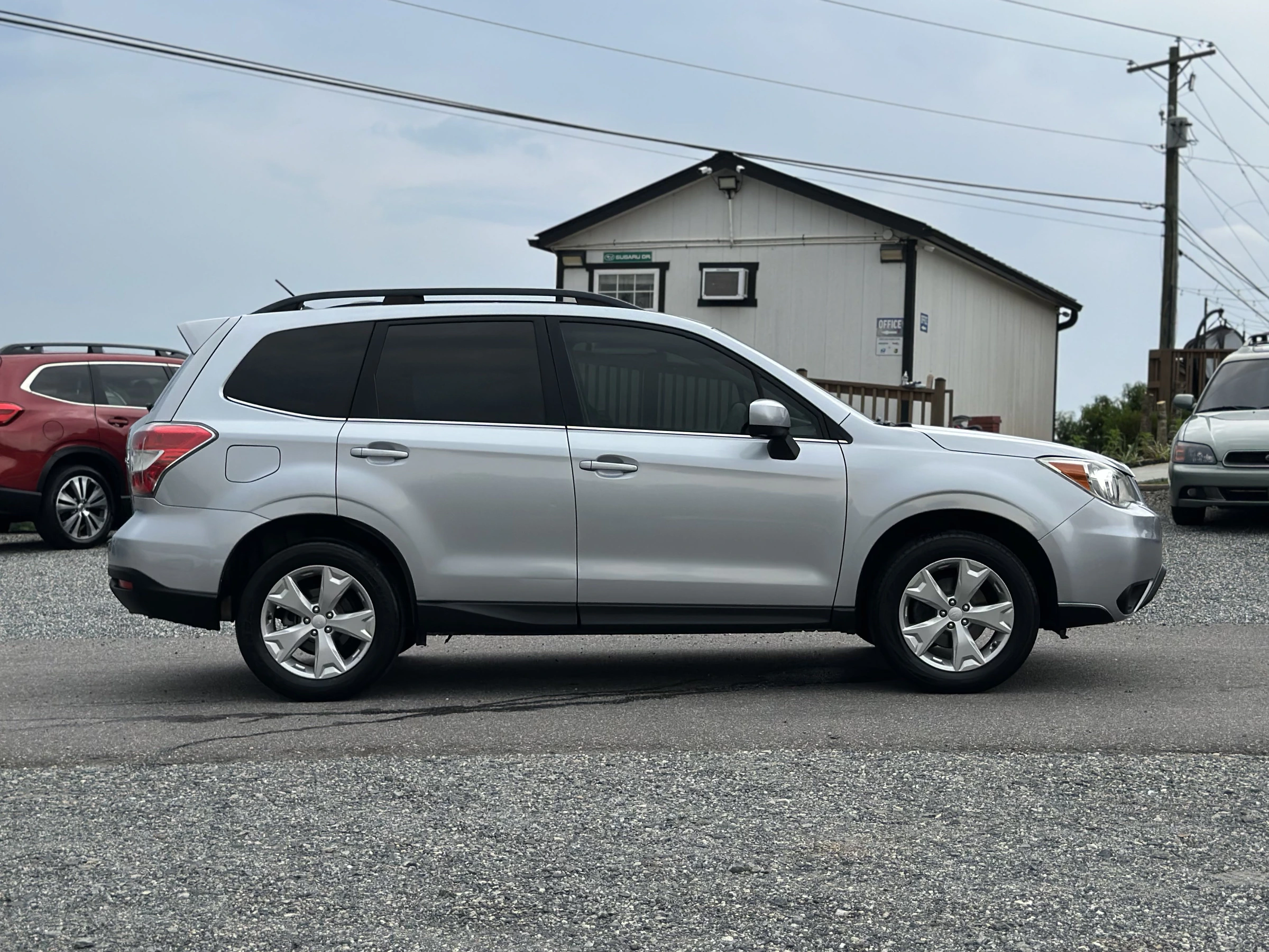 2015 Subaru Forester Limited — photo 2