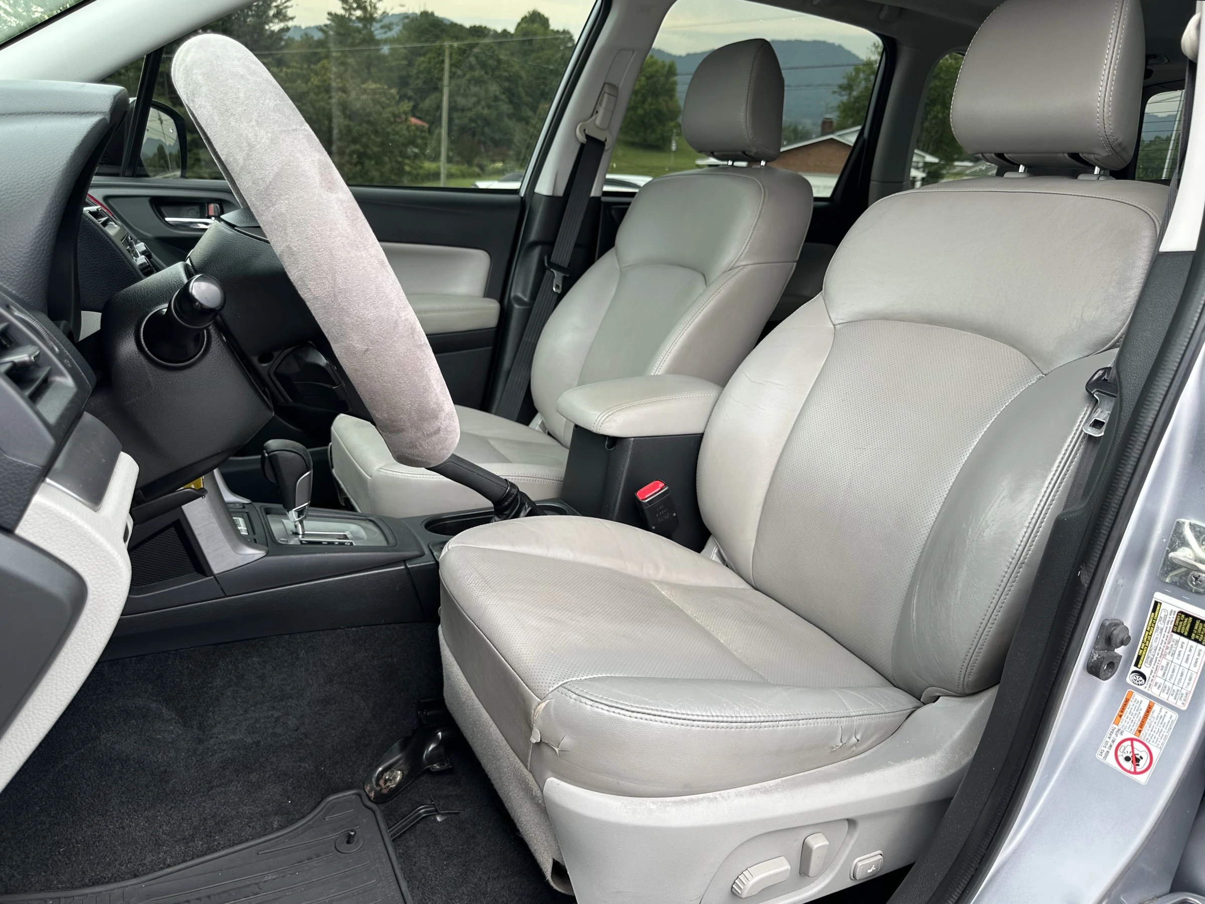 2015 Subaru Forester Limited — photo 9