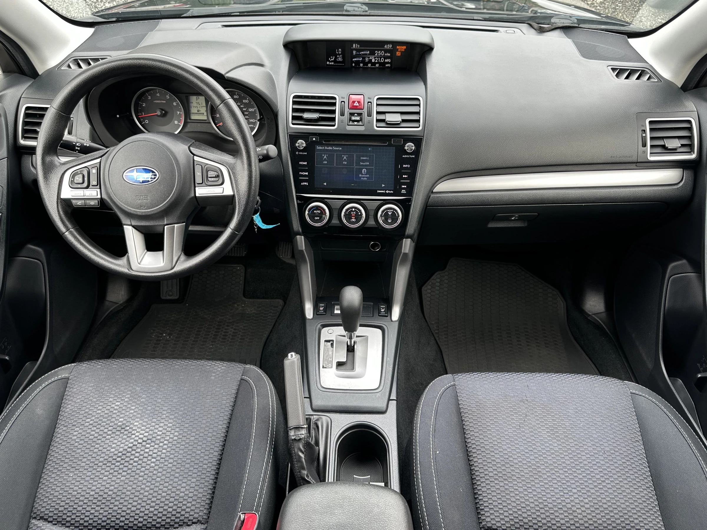 2017 Subaru Forester Premium — photo 13