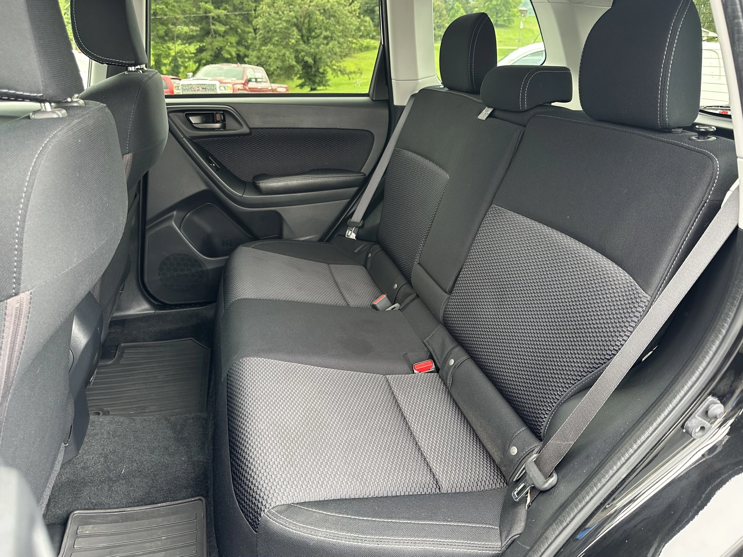 2017 Subaru Forester Premium — photo 11