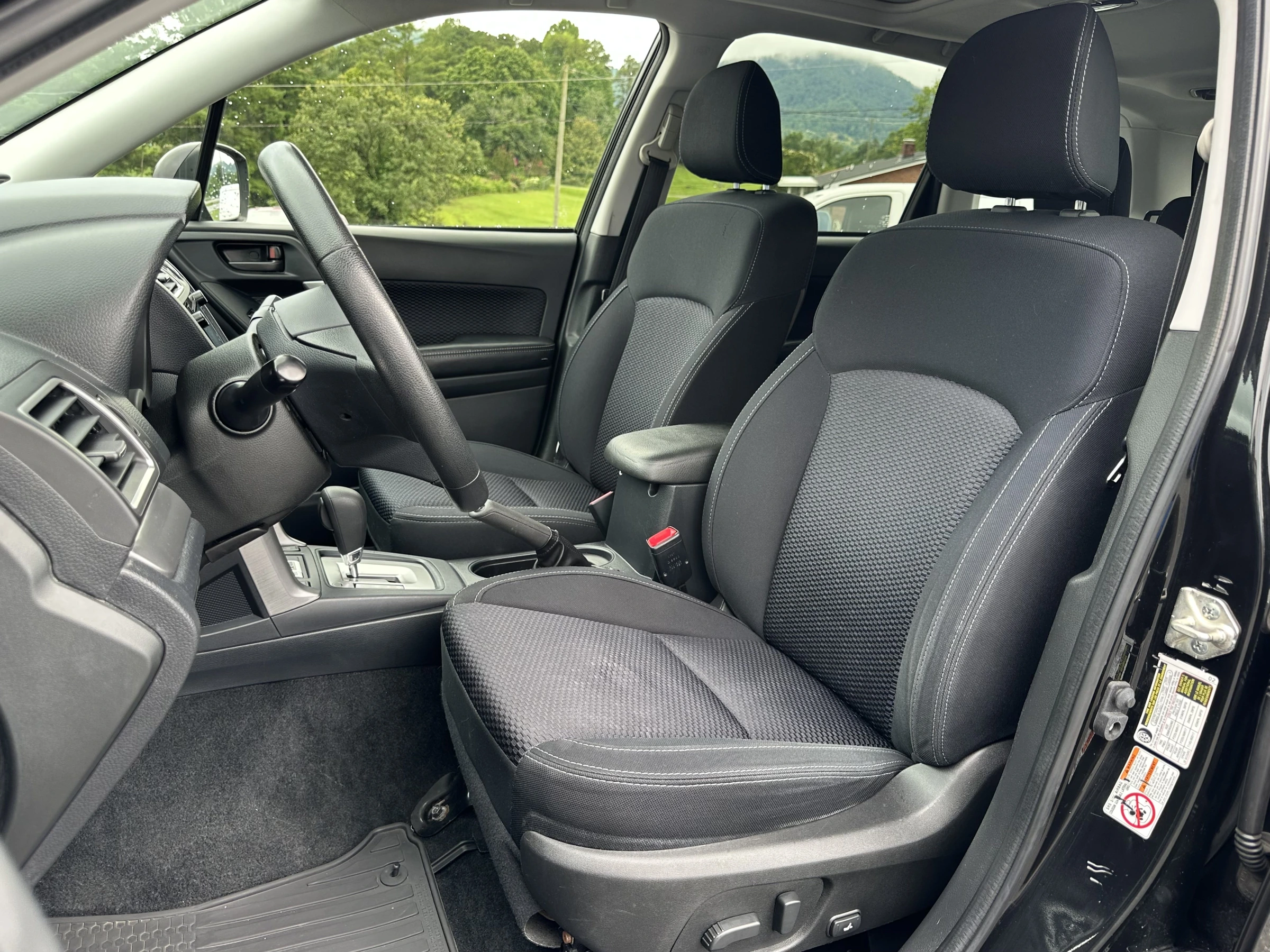 2017 Subaru Forester Premium — photo 9
