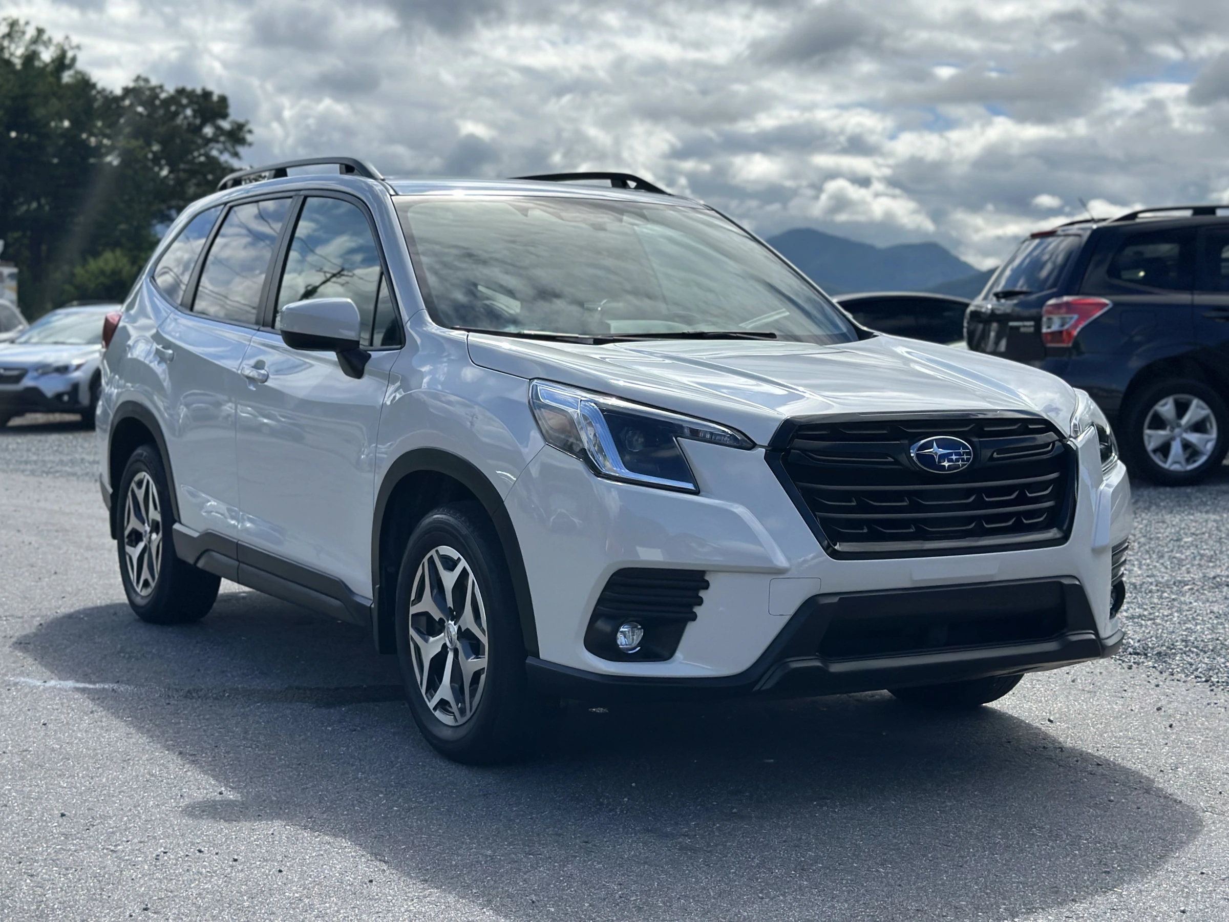 2024 Subaru Forester Premium — photo 1