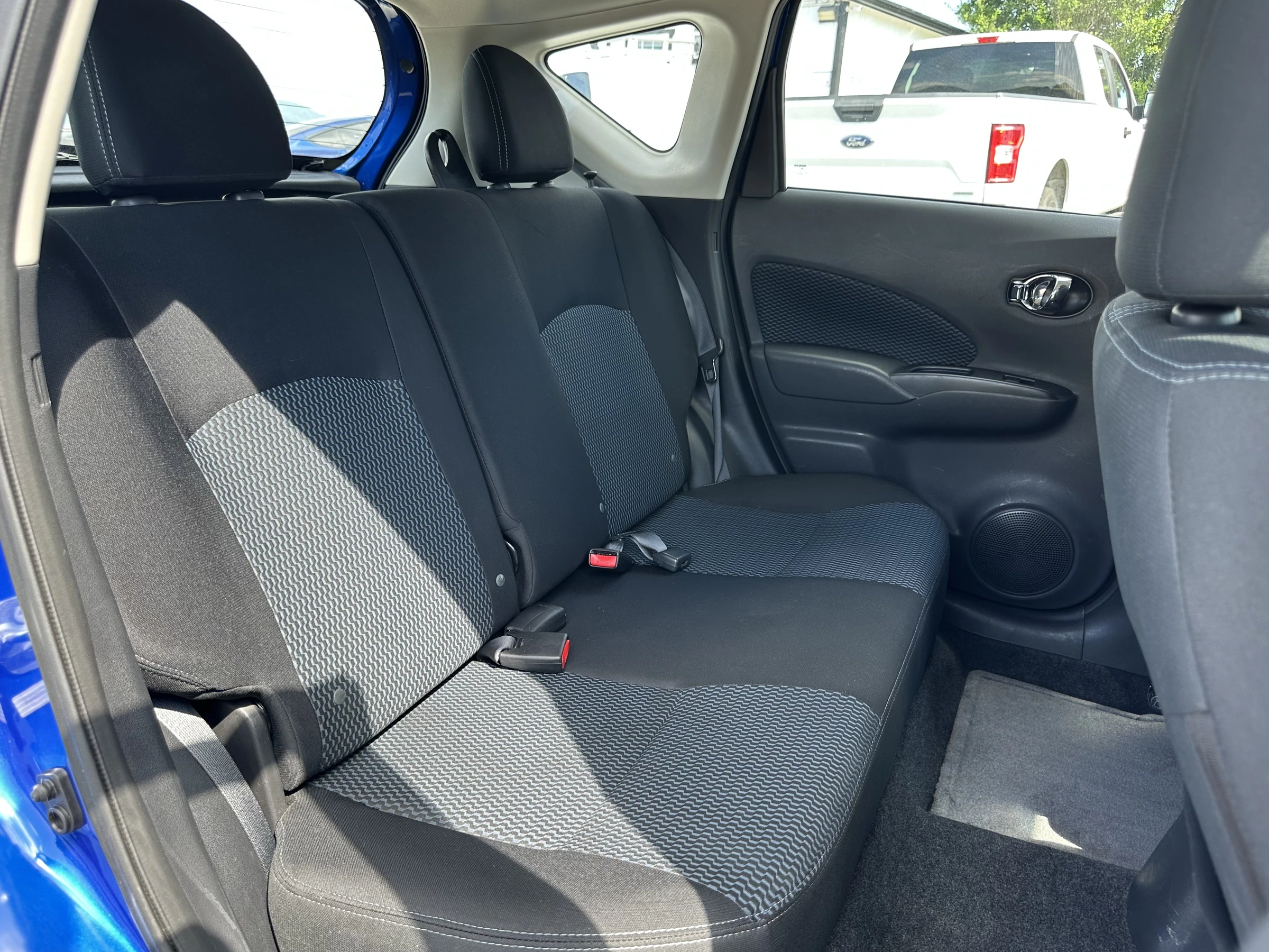 2014 Nissan Versa Note SV — photo 11