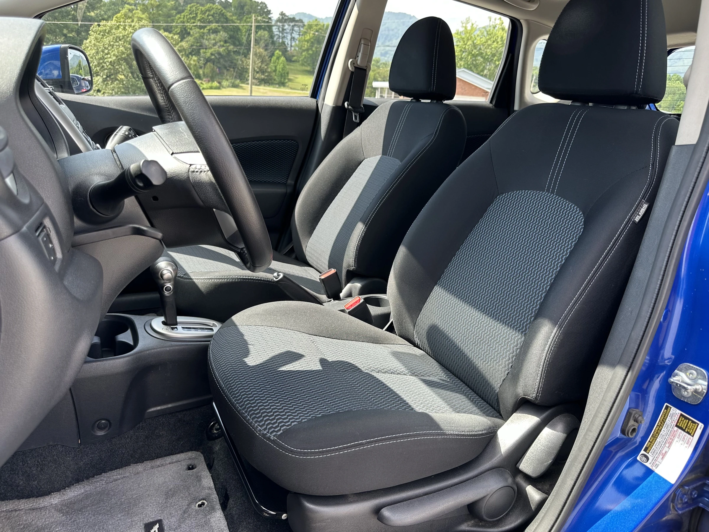 2014 Nissan Versa Note SV — photo 9