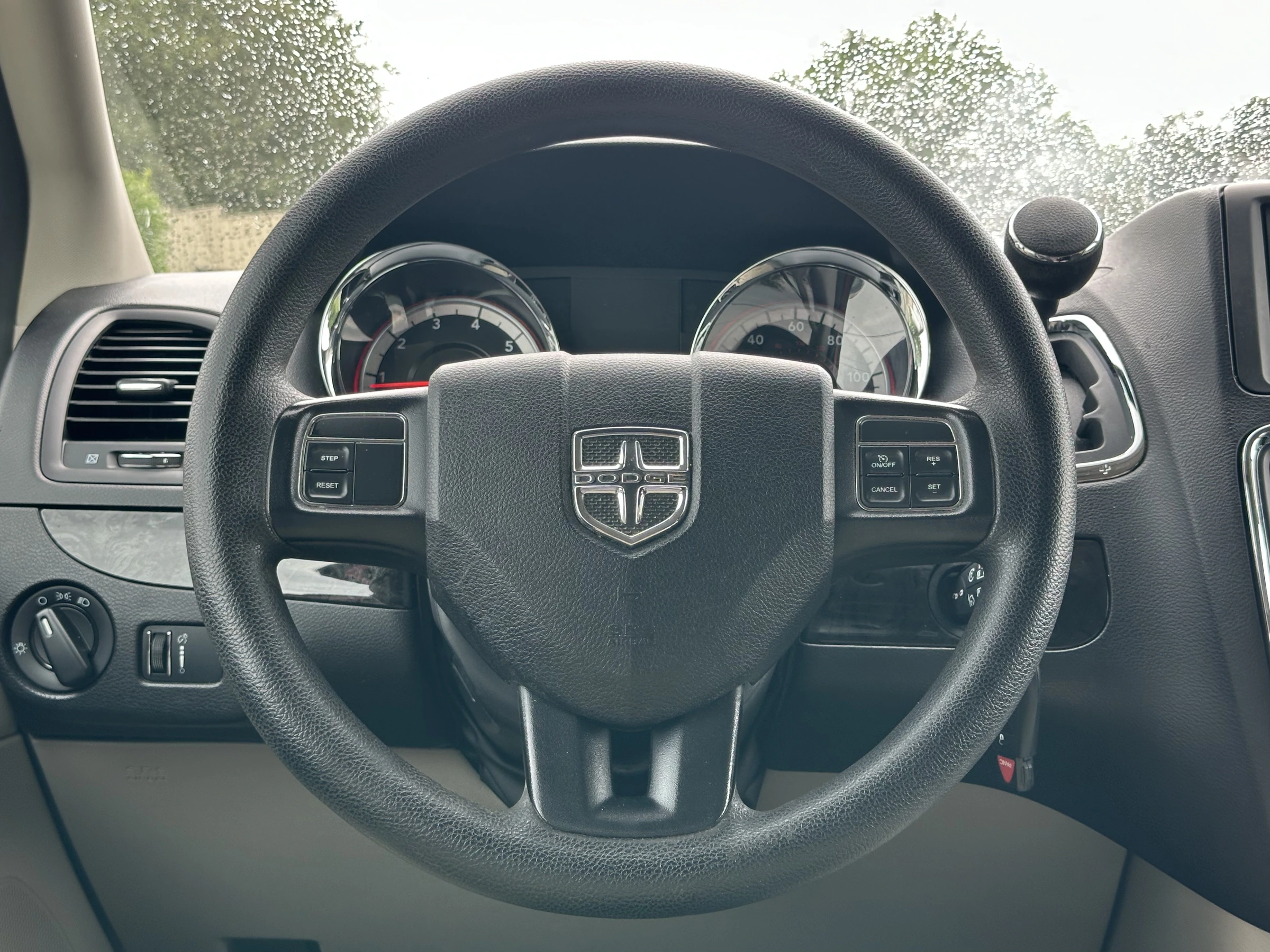 2015 Dodge Grand Caravan SXT — photo 18