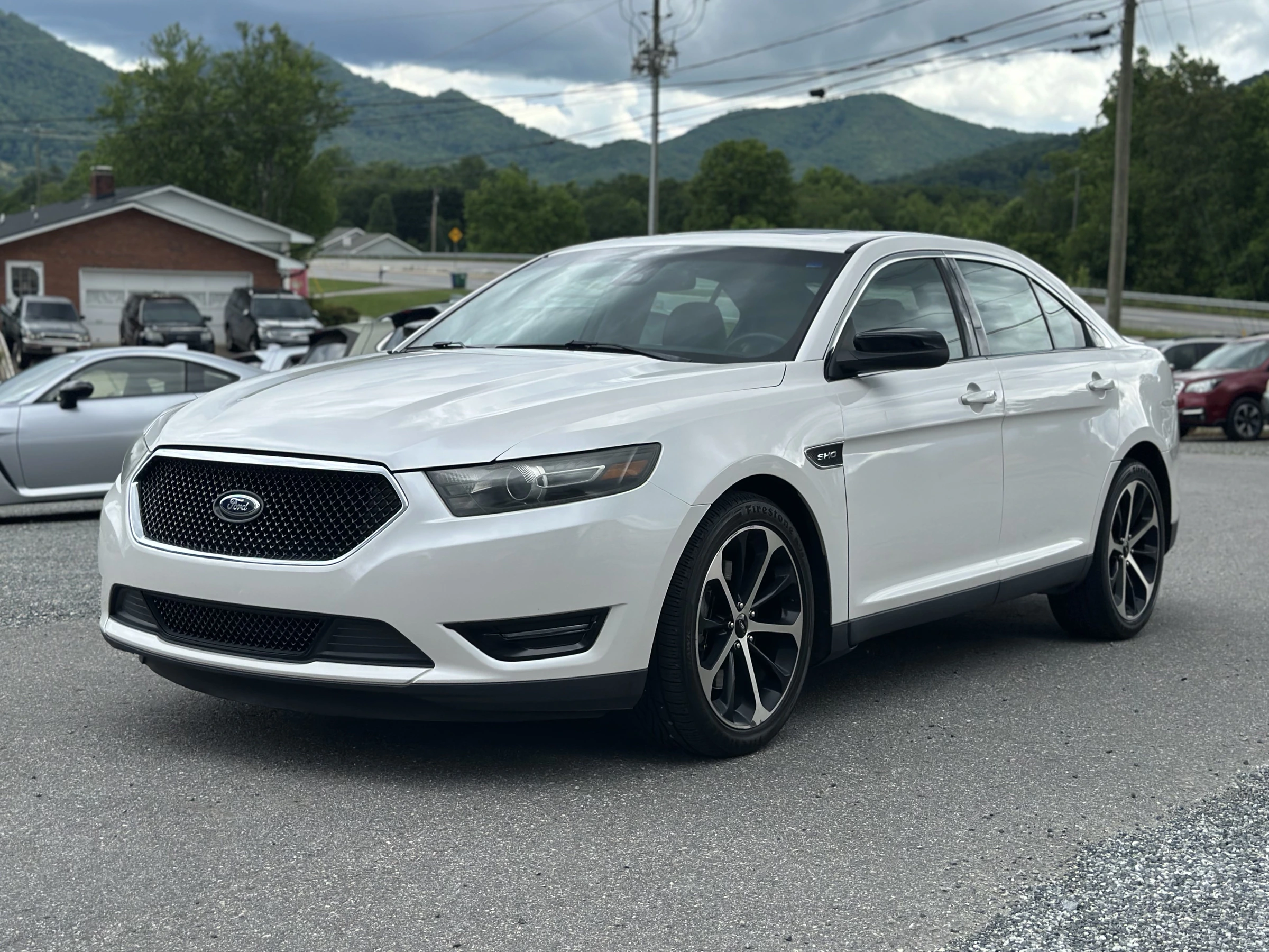 2015 Ford Taurus SHO — photo 7