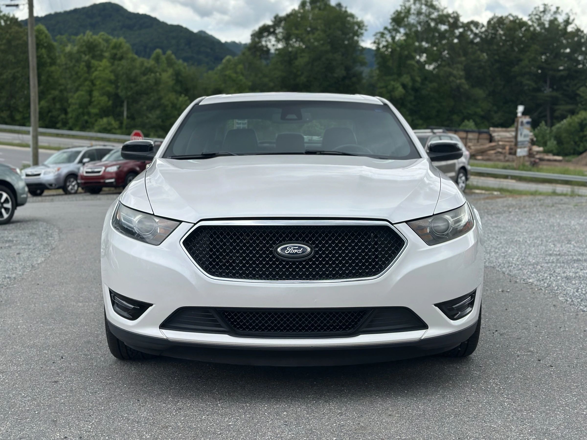 2015 Ford Taurus SHO — photo 25