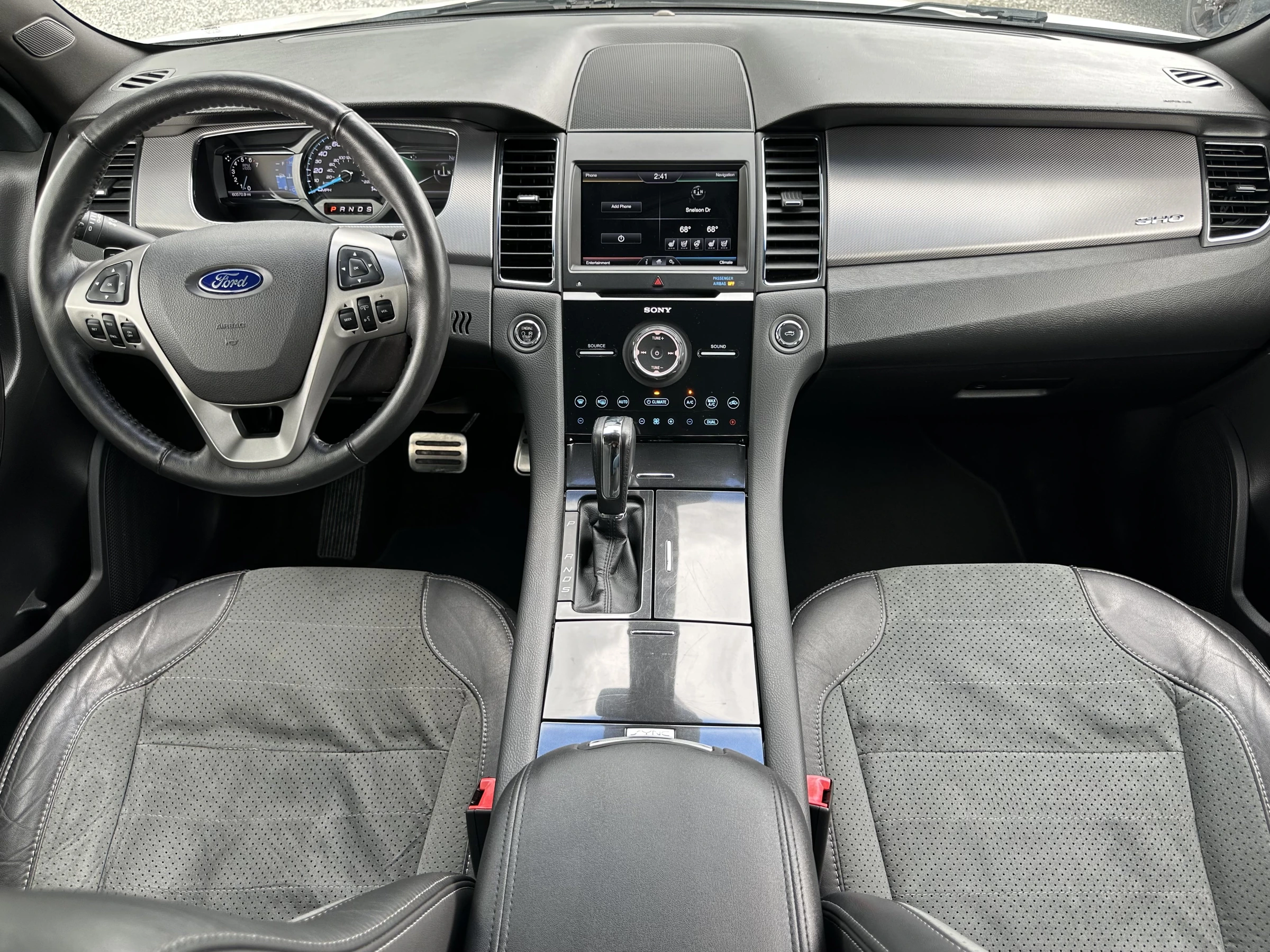 2015 Ford Taurus SHO — photo 16