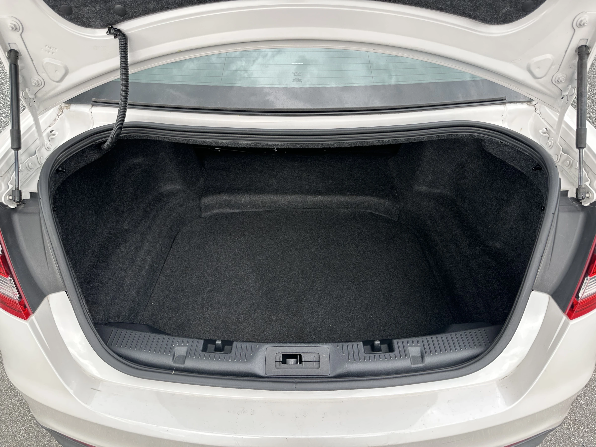 2015 Ford Taurus SHO — photo 14
