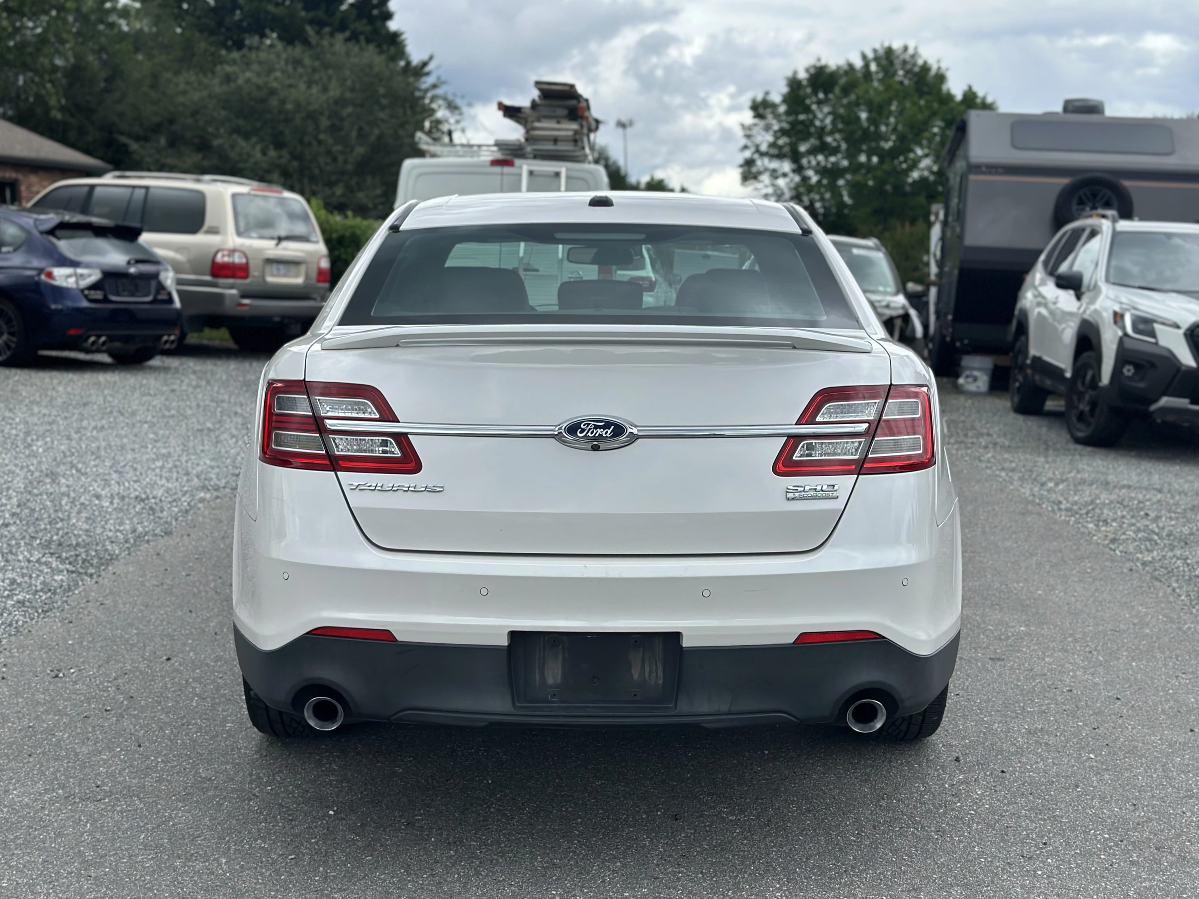 2015 Ford Taurus SHO — photo 4