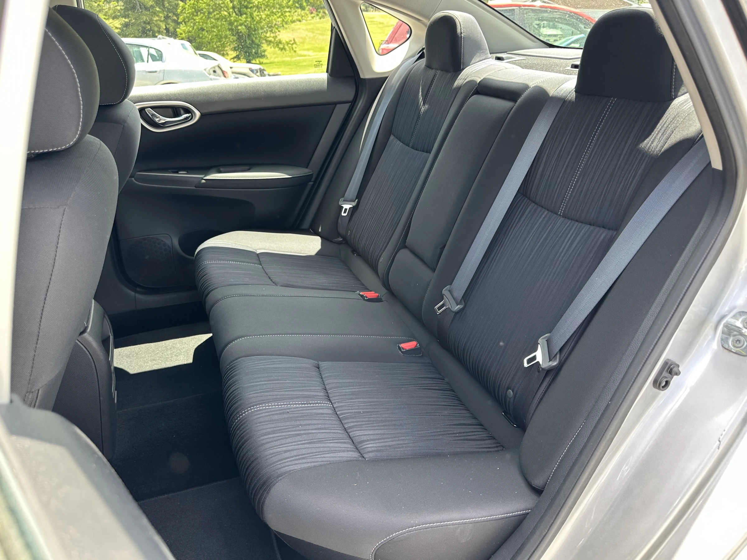 2018 Nissan Sentra SV — photo 12