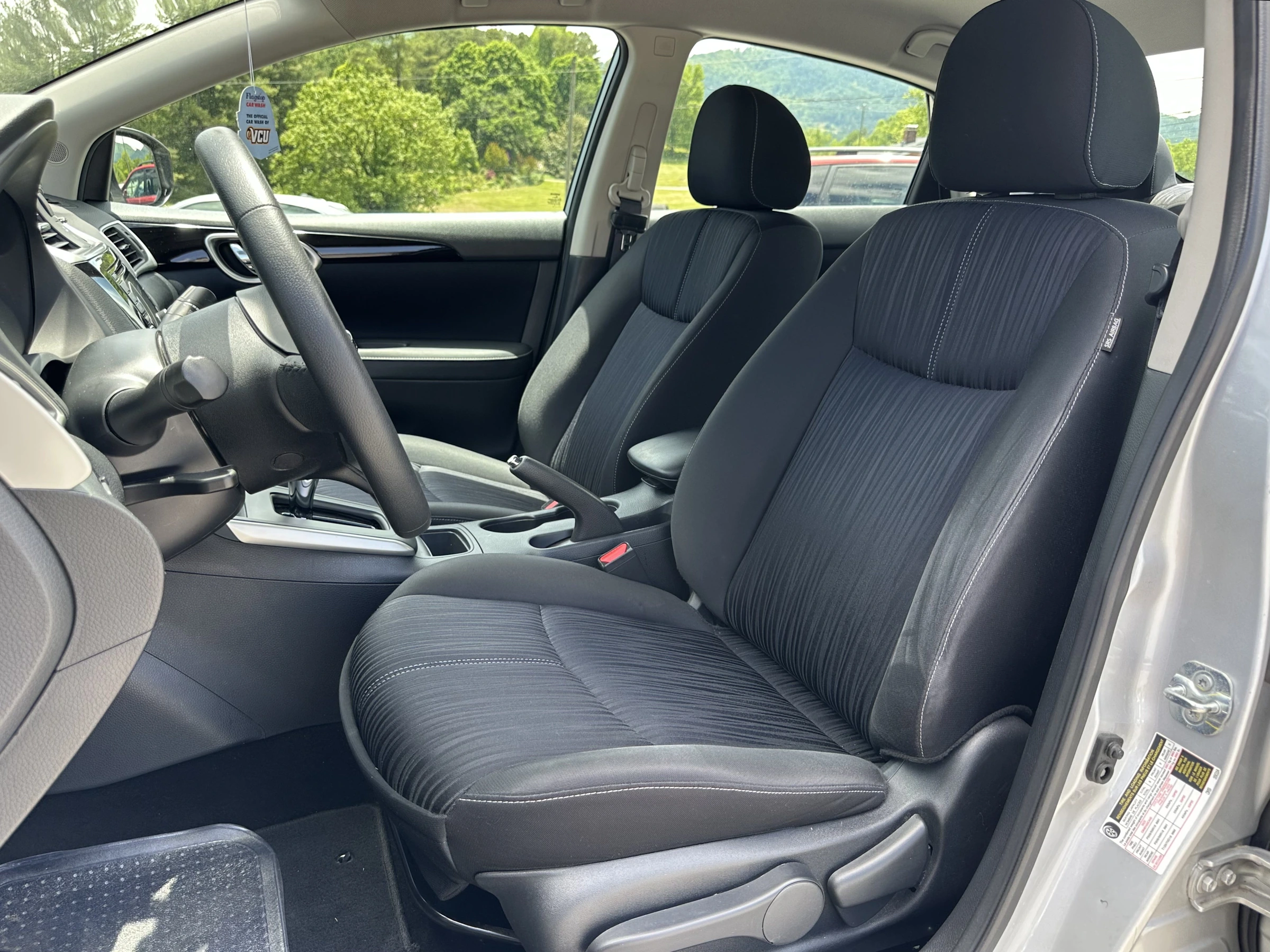 2018 Nissan Sentra SV — photo 9