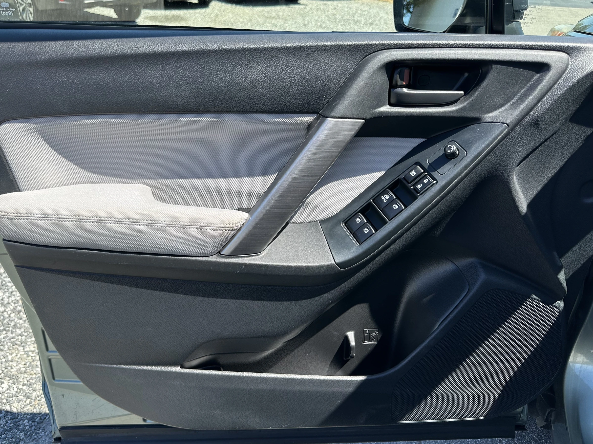 2014 Subaru Forester 2.5 — photo 8