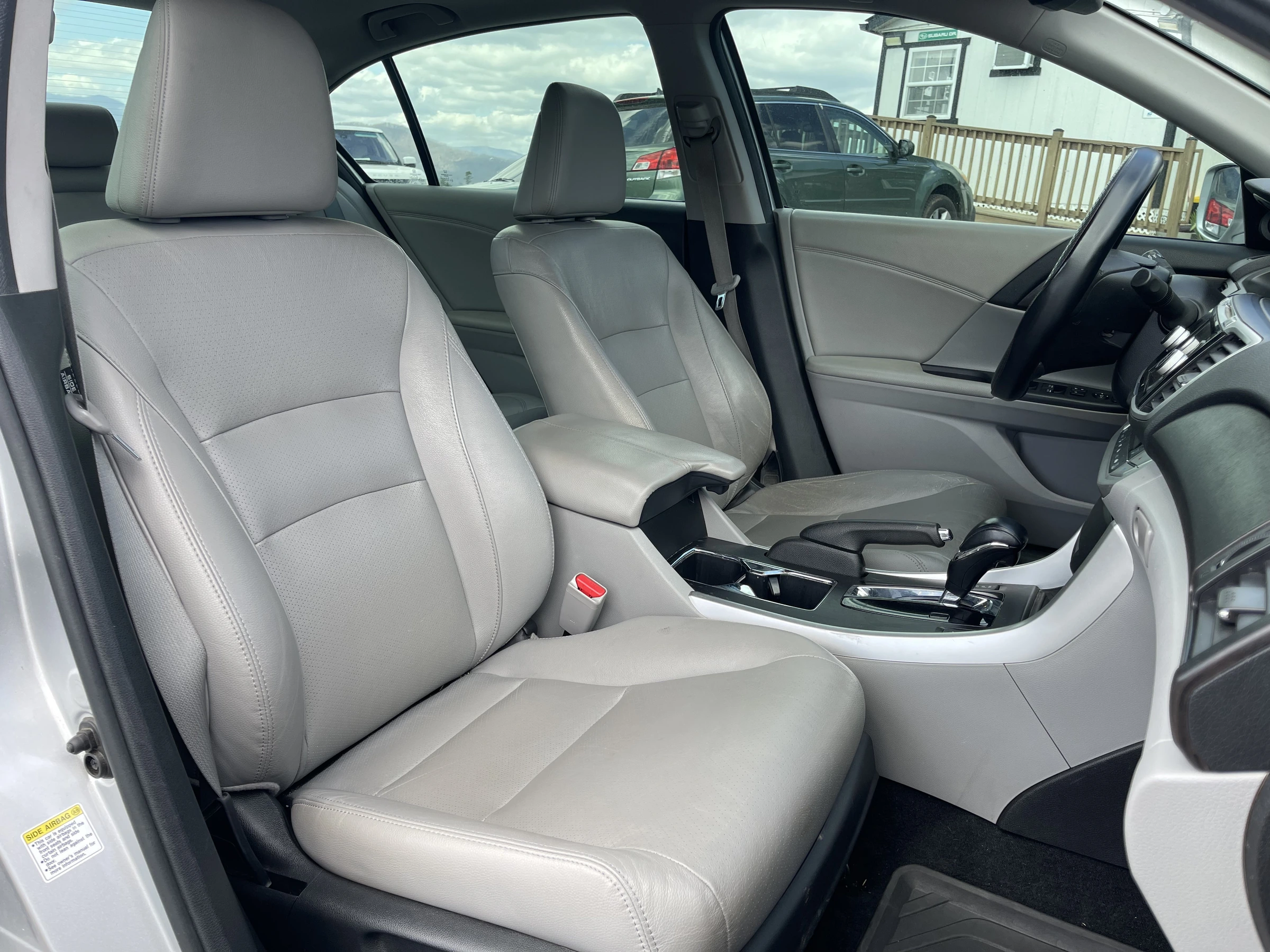 2015 Honda Accord EX-L-V6 — photo 11