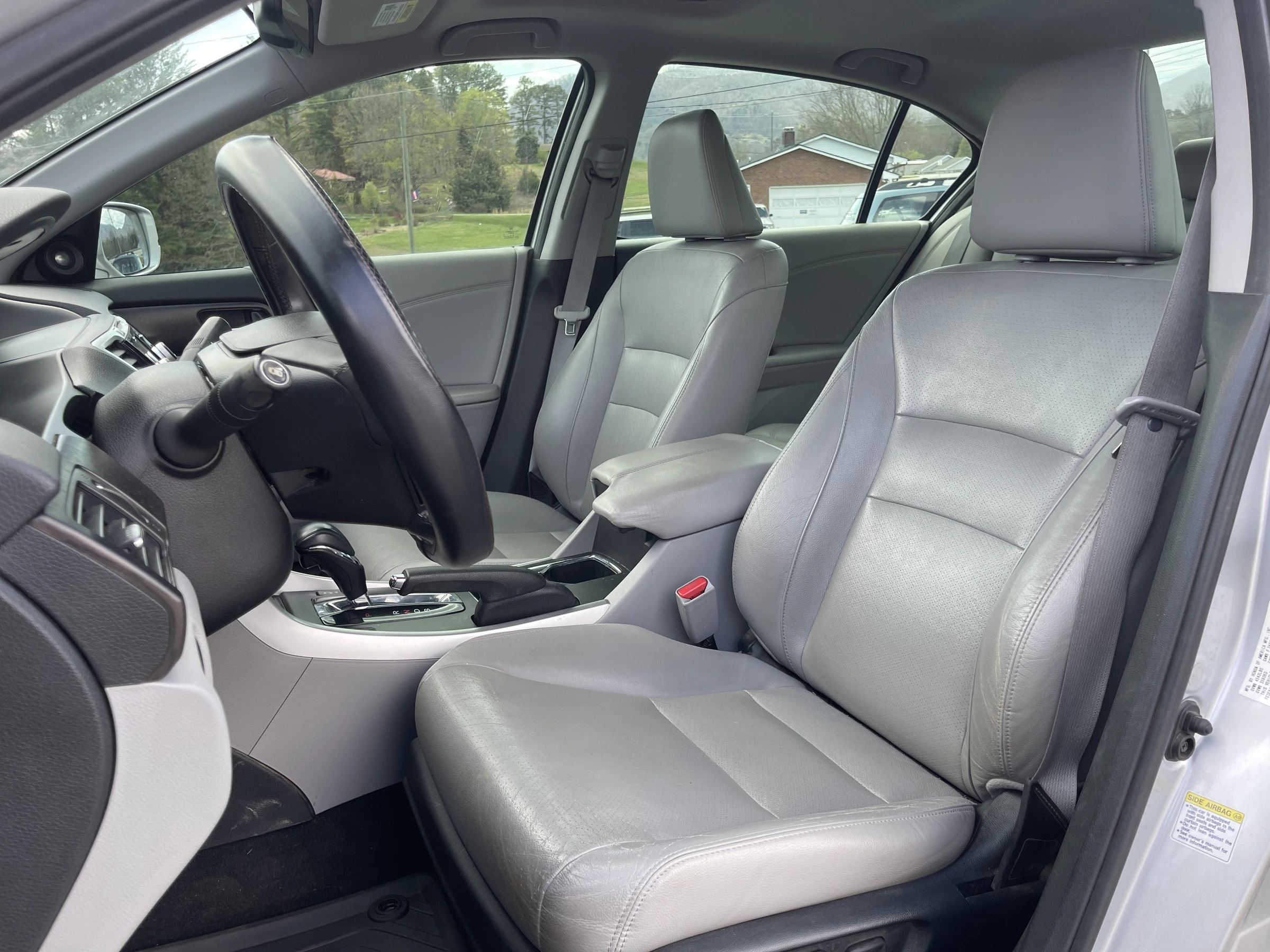 2015 Honda Accord EX-L-V6 — photo 10