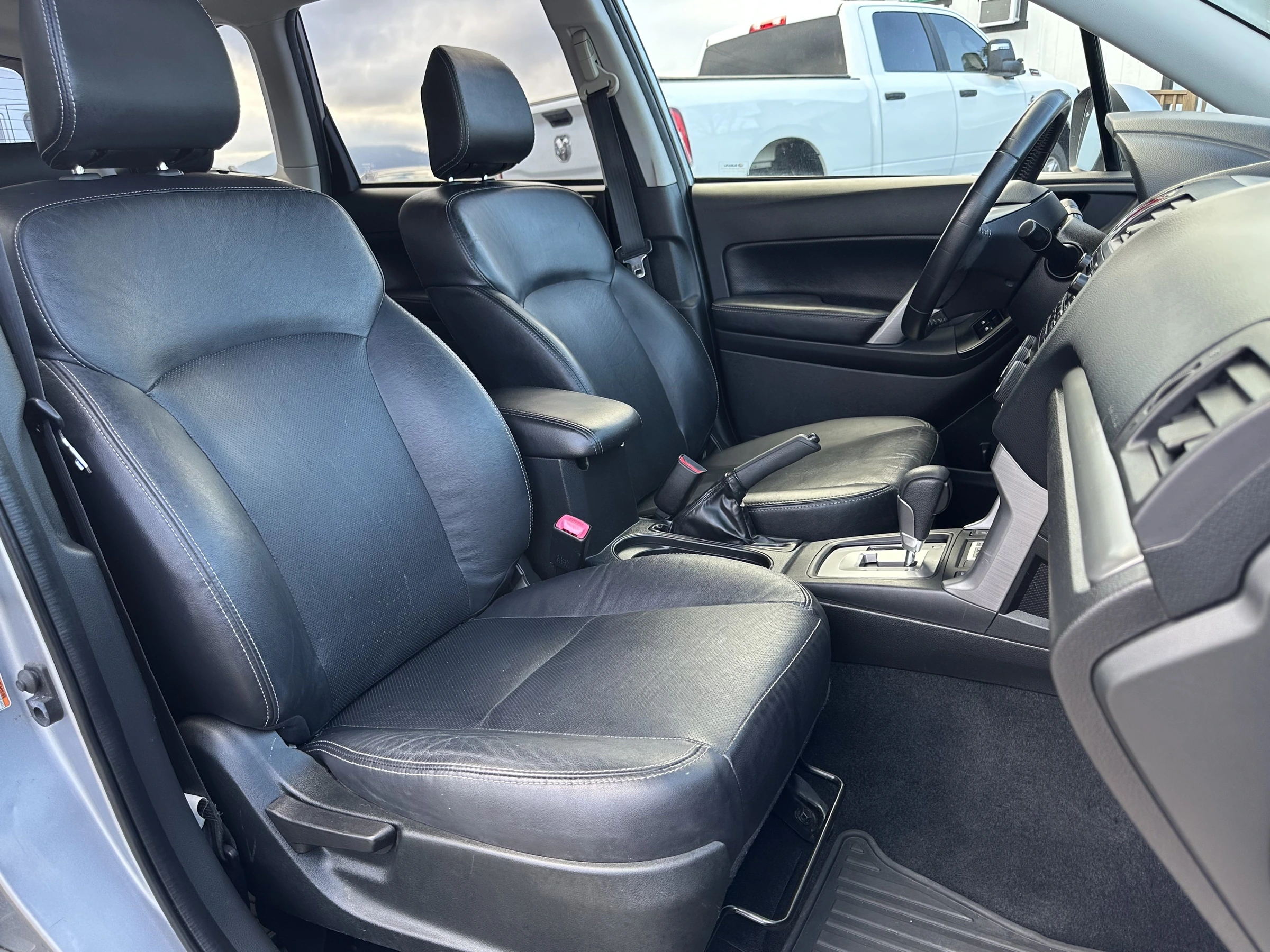 2014 Subaru Forester limited — photo 10