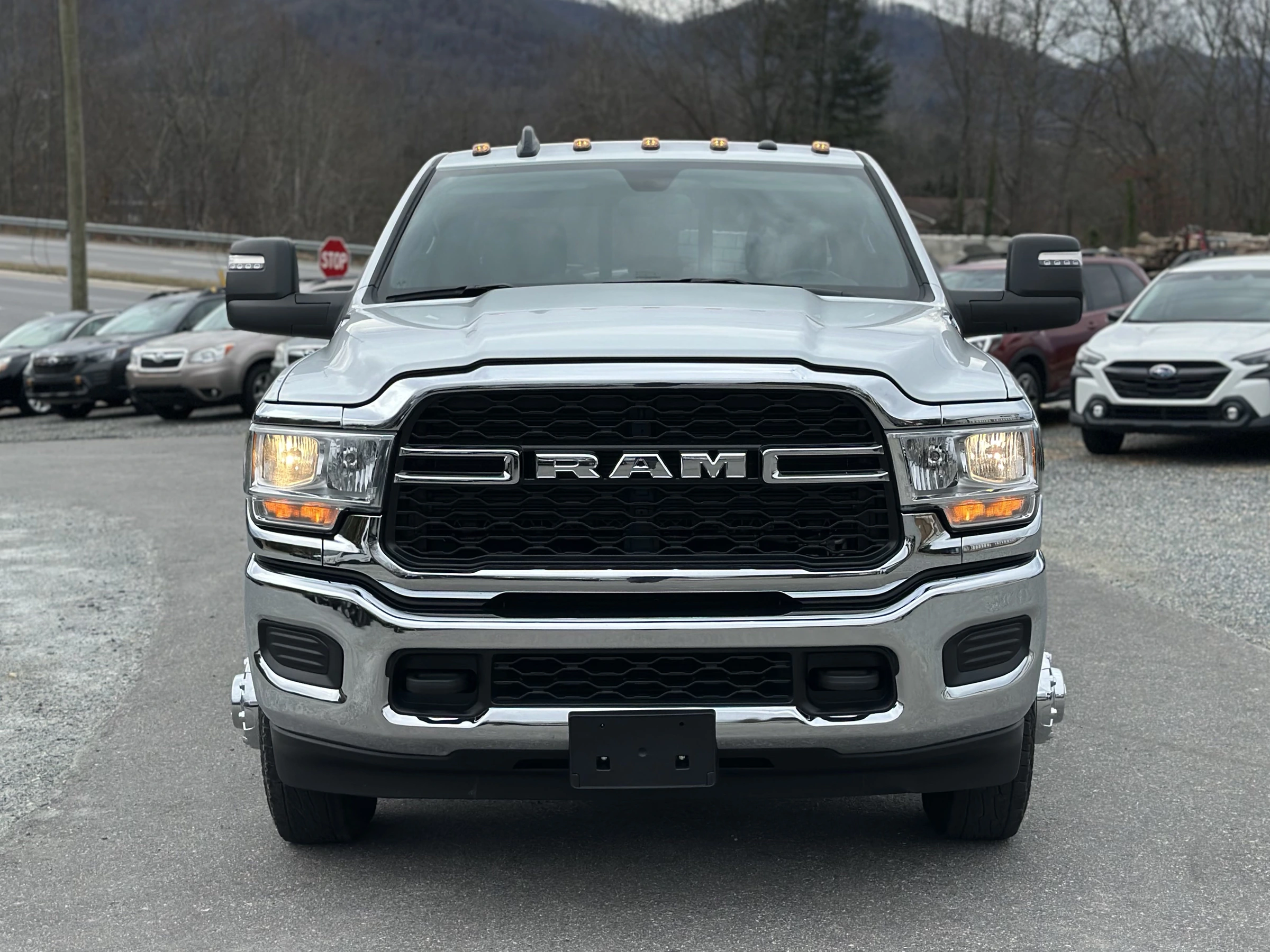 2024 Ram 3500 Tradesman 4x4 crew cab 8' box — photo 22