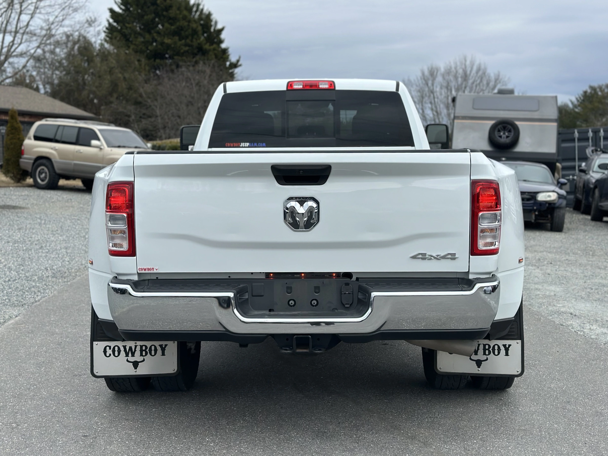 2024 Ram 3500 Tradesman 4x4 crew cab 8' box — photo 4