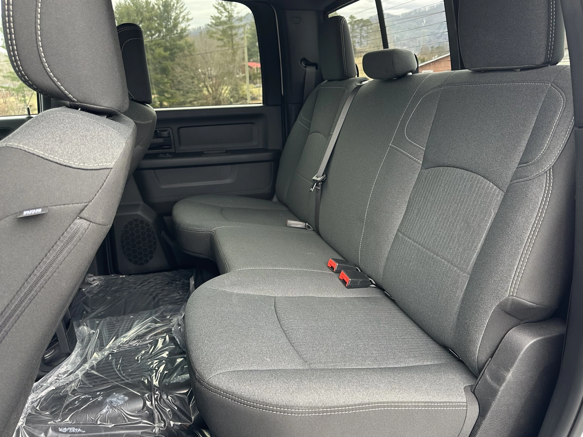 2024 Ram 3500 Tradesman 4x4 crew cab 8' box — photo 12