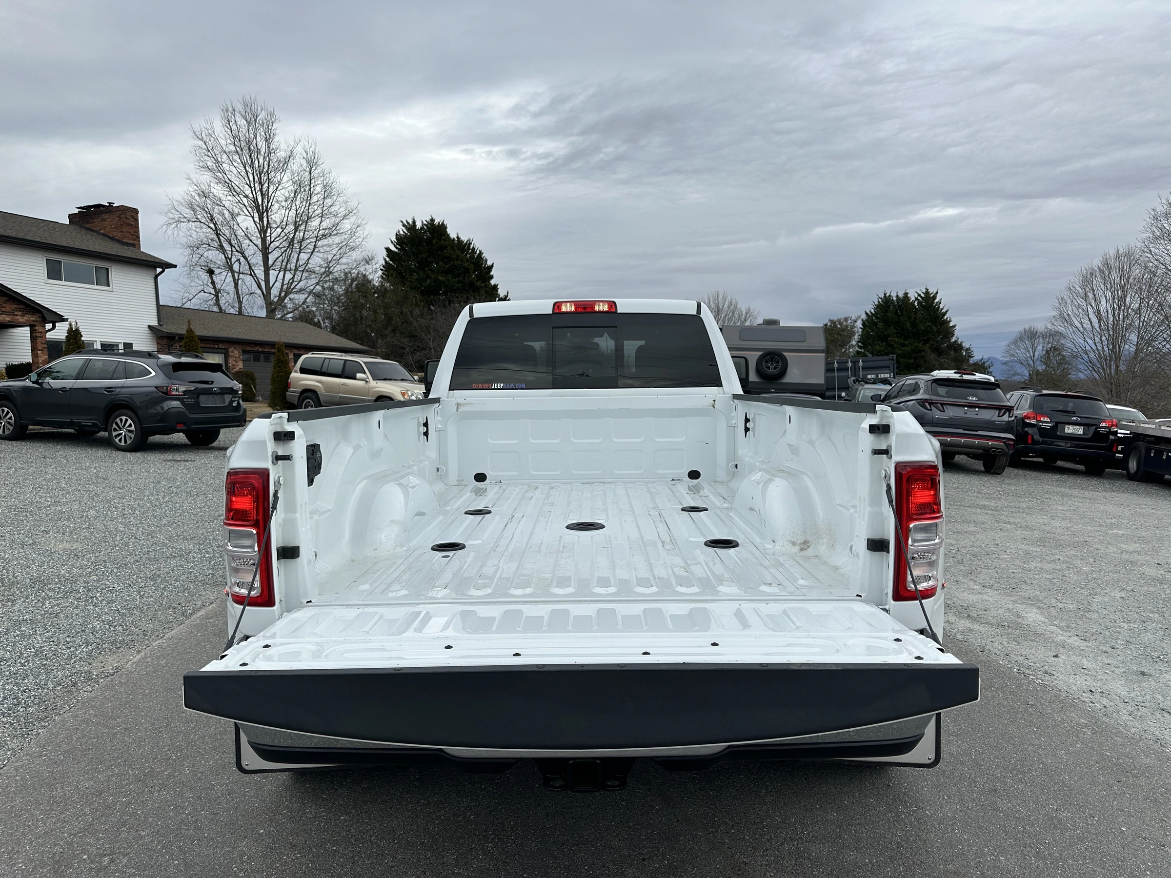 2024 Ram 3500 Tradesman 4x4 crew cab 8' box — photo 13
