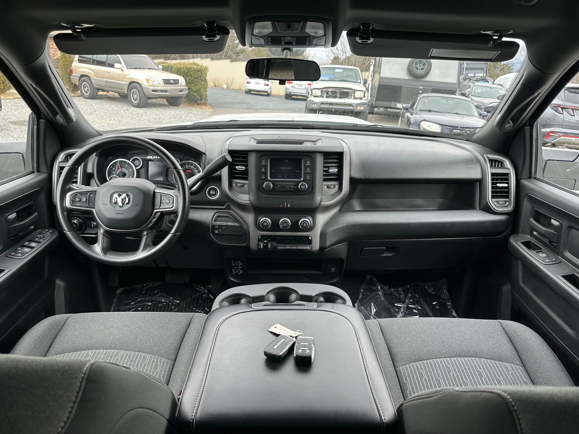 2024 Ram 3500 Tradesman 4x4 crew cab 8' box — photo 14
