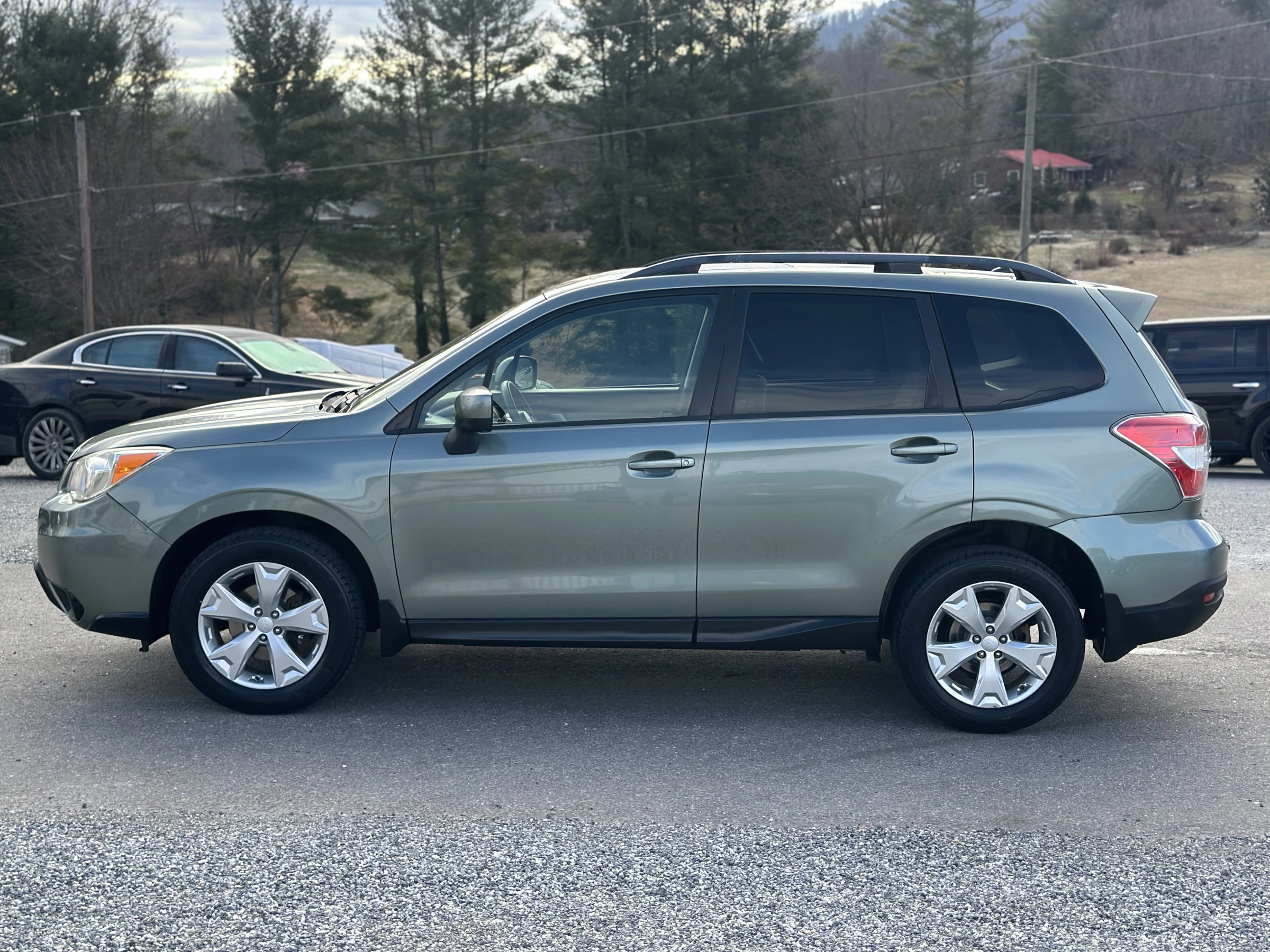 2015 Subaru Forester Premium Manual — photo 6