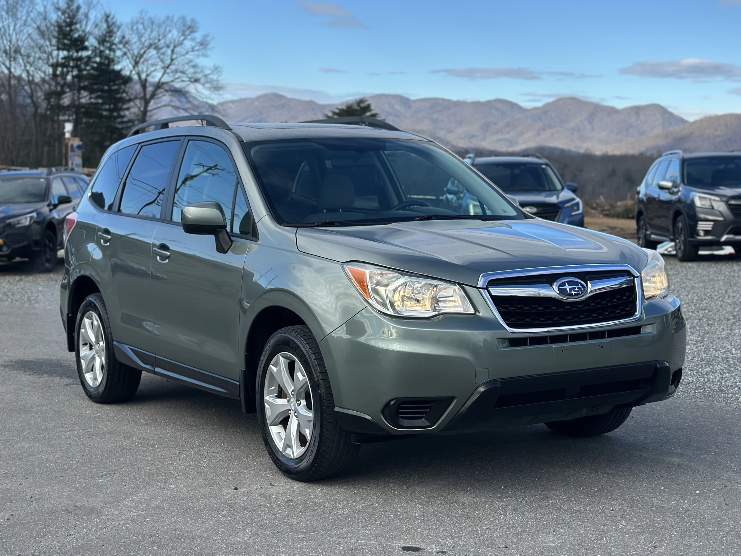 2015 Subaru Forester Premium Manual — photo 1
