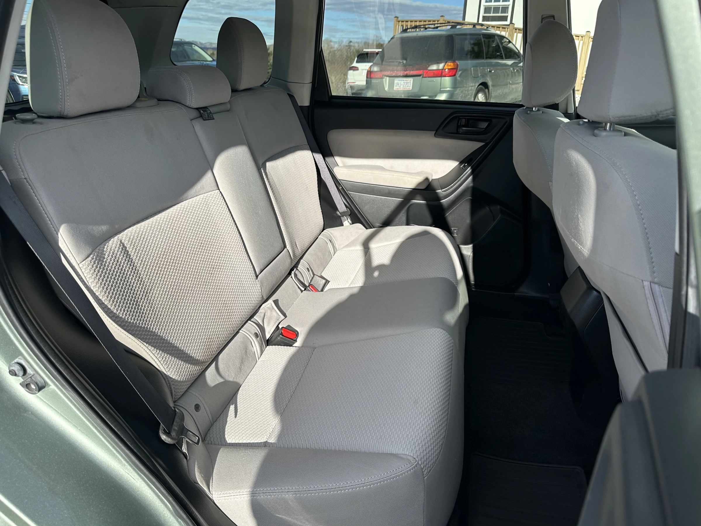 2015 Subaru Forester Premium Manual — photo 11