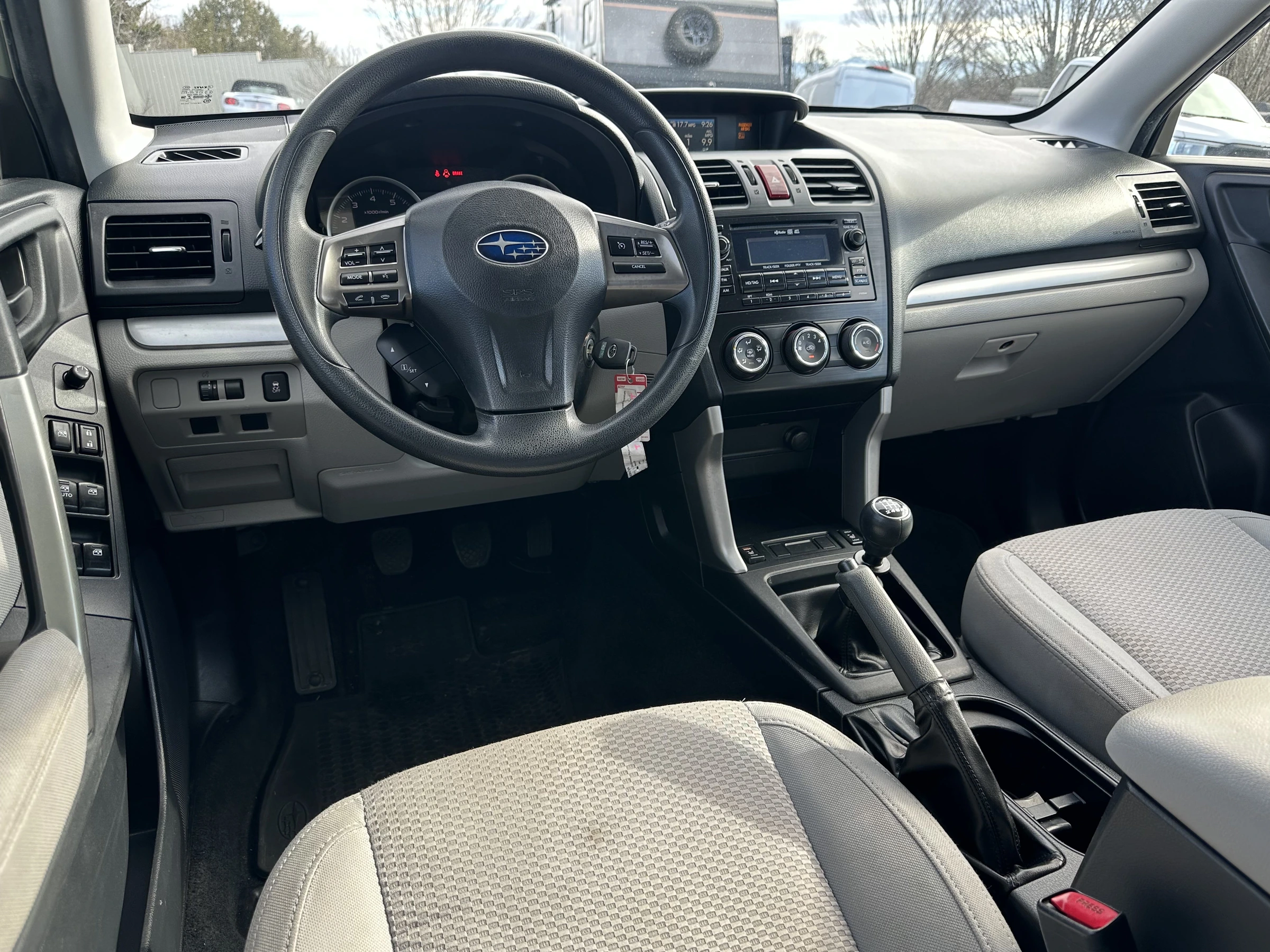 2015 Subaru Forester Premium Manual — photo 16